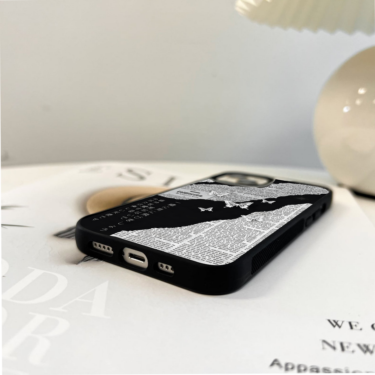 Silent Moon Flight Glass Case