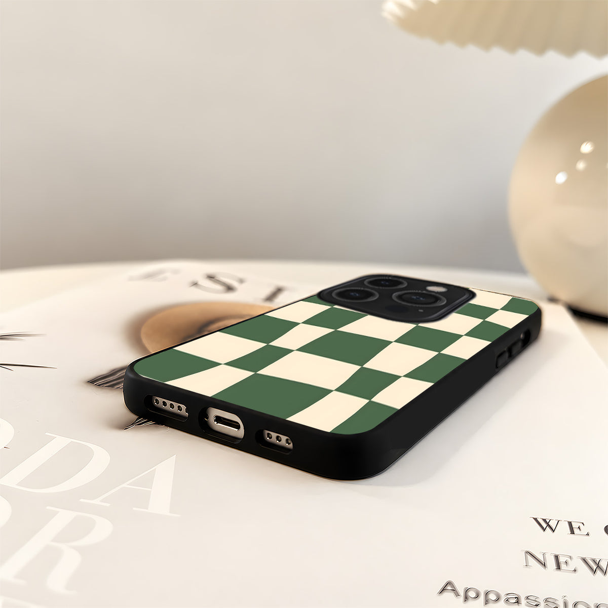Green Checker Grid Glass Case