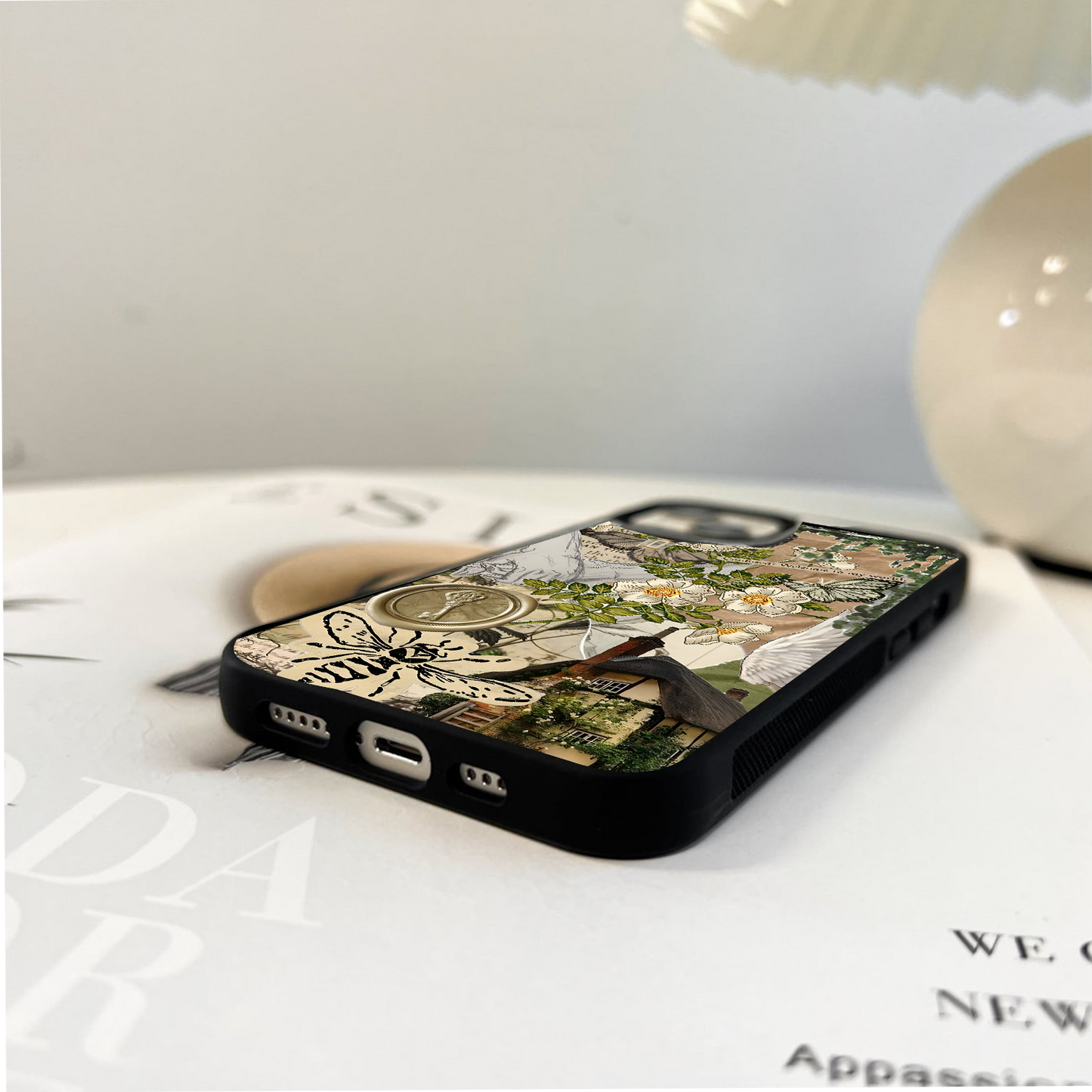 Secret Garden Whispers Glass Case