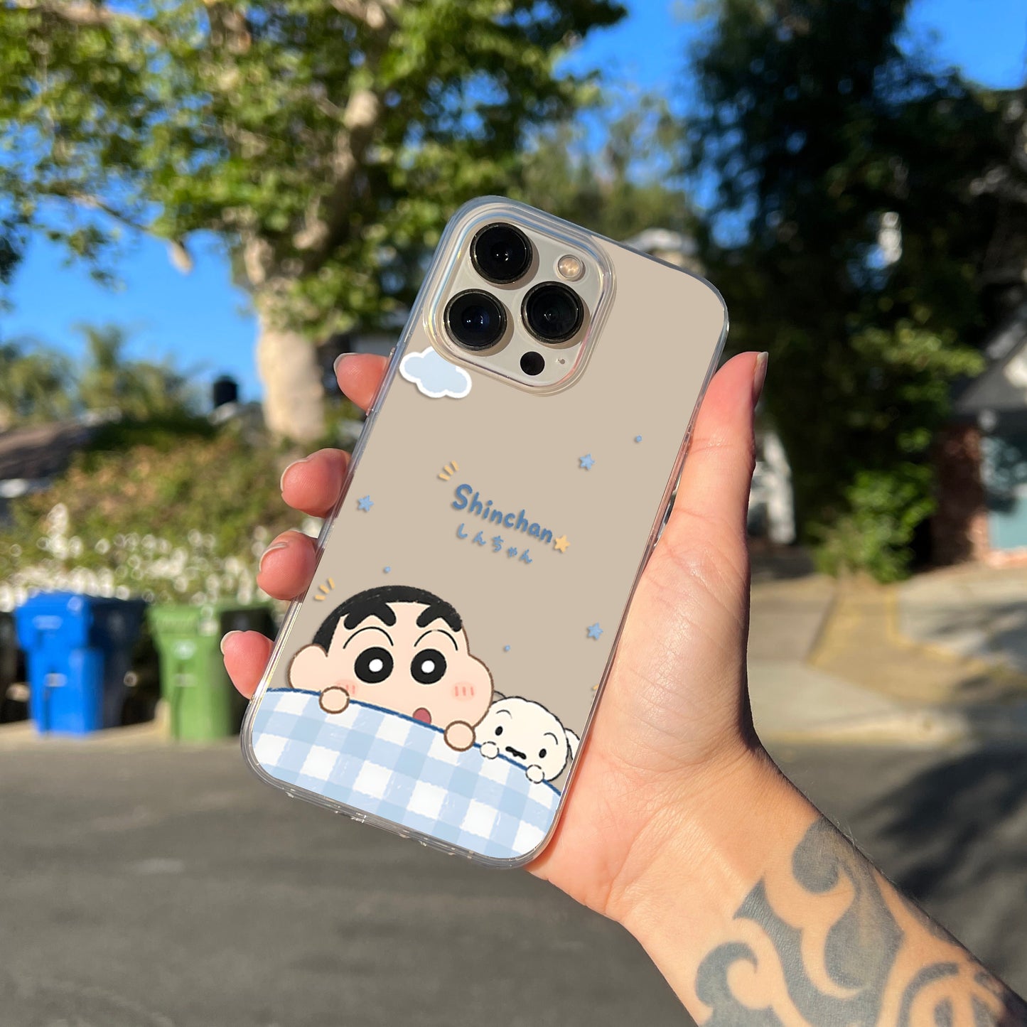 Peekaboo Shinchan Wallpaper Clear Silicon Cover