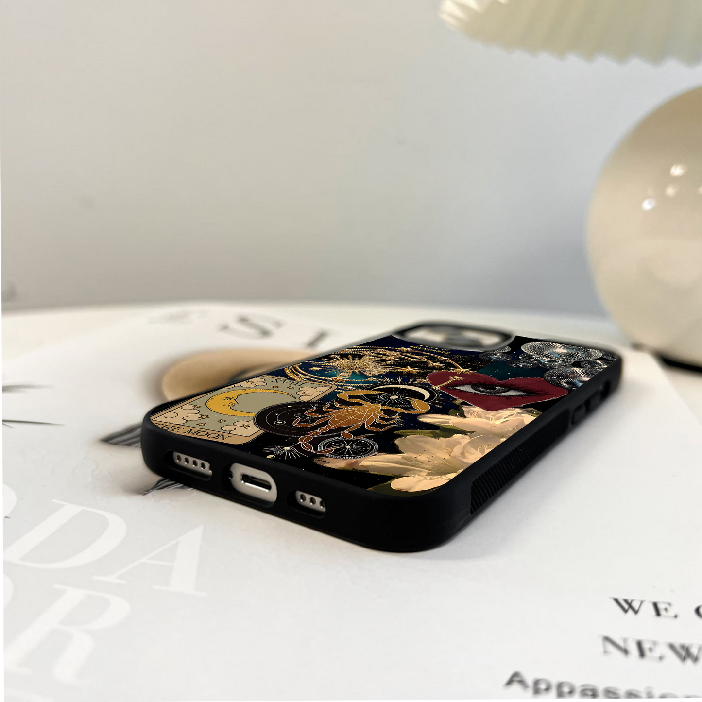 Royal Heritage India Glass Case