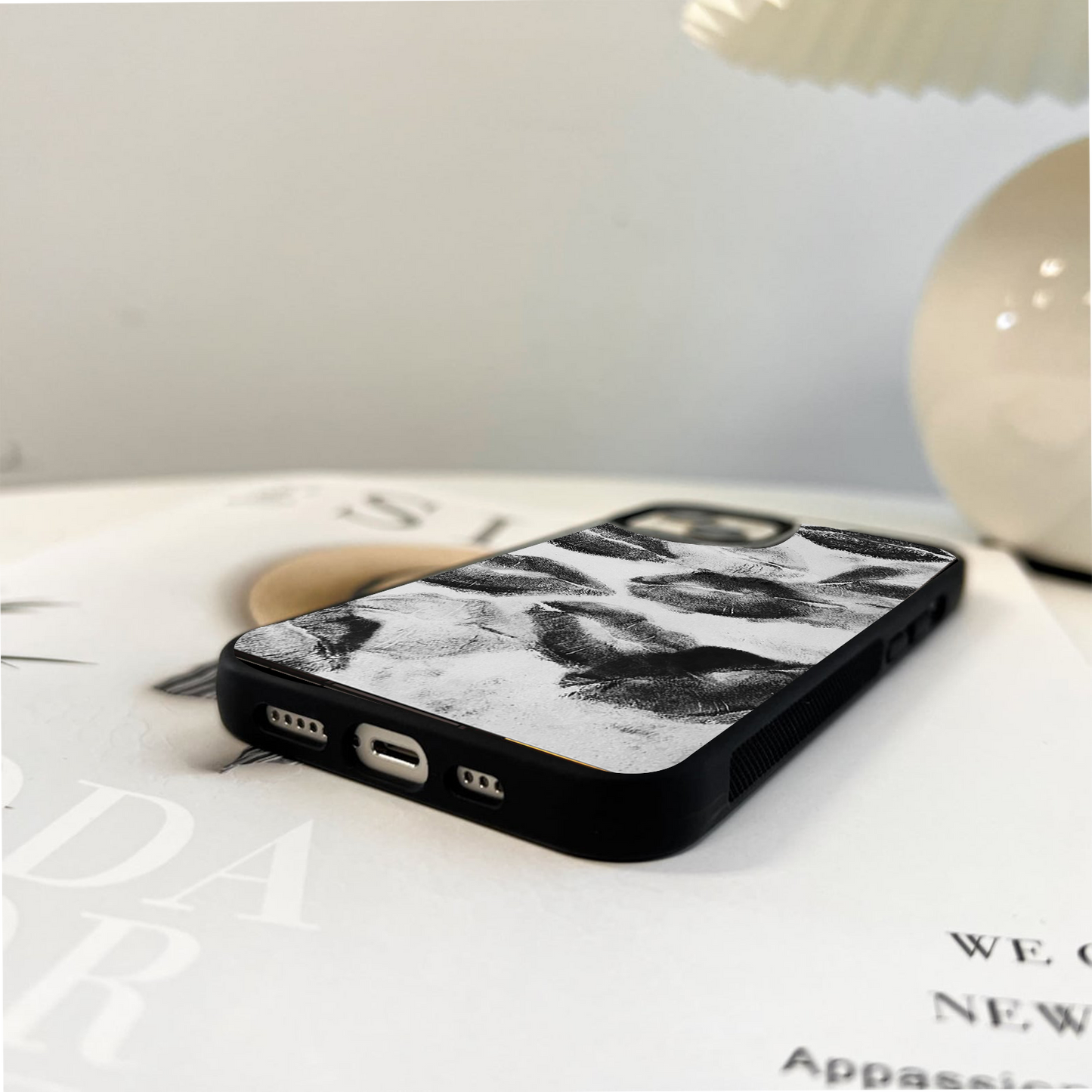 Midnight Kiss Marks Glass Case