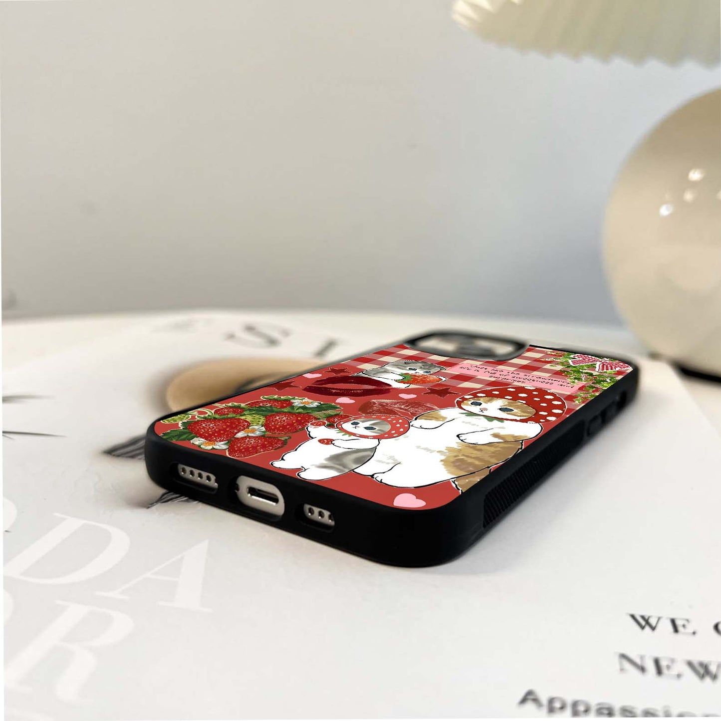 Strawberry Mood Cat Glass Case
