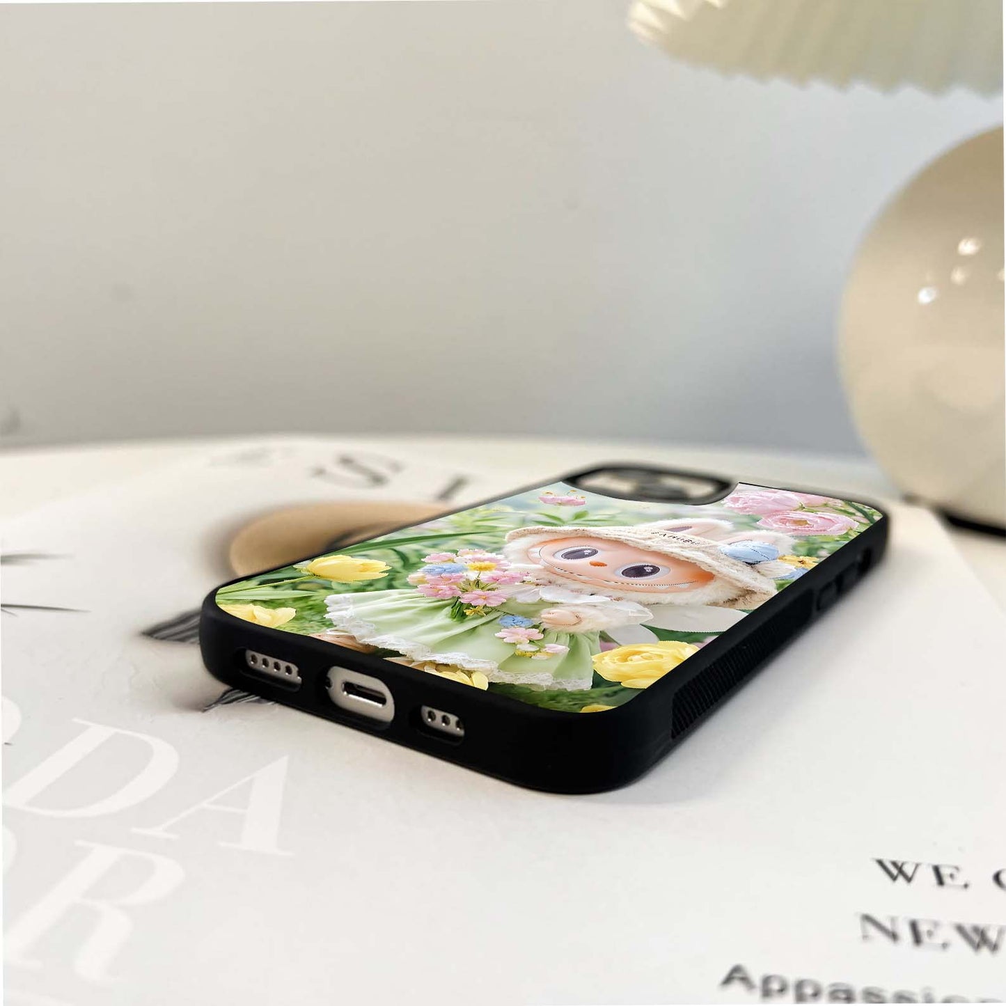 Cute Hat Labubu Glass Case