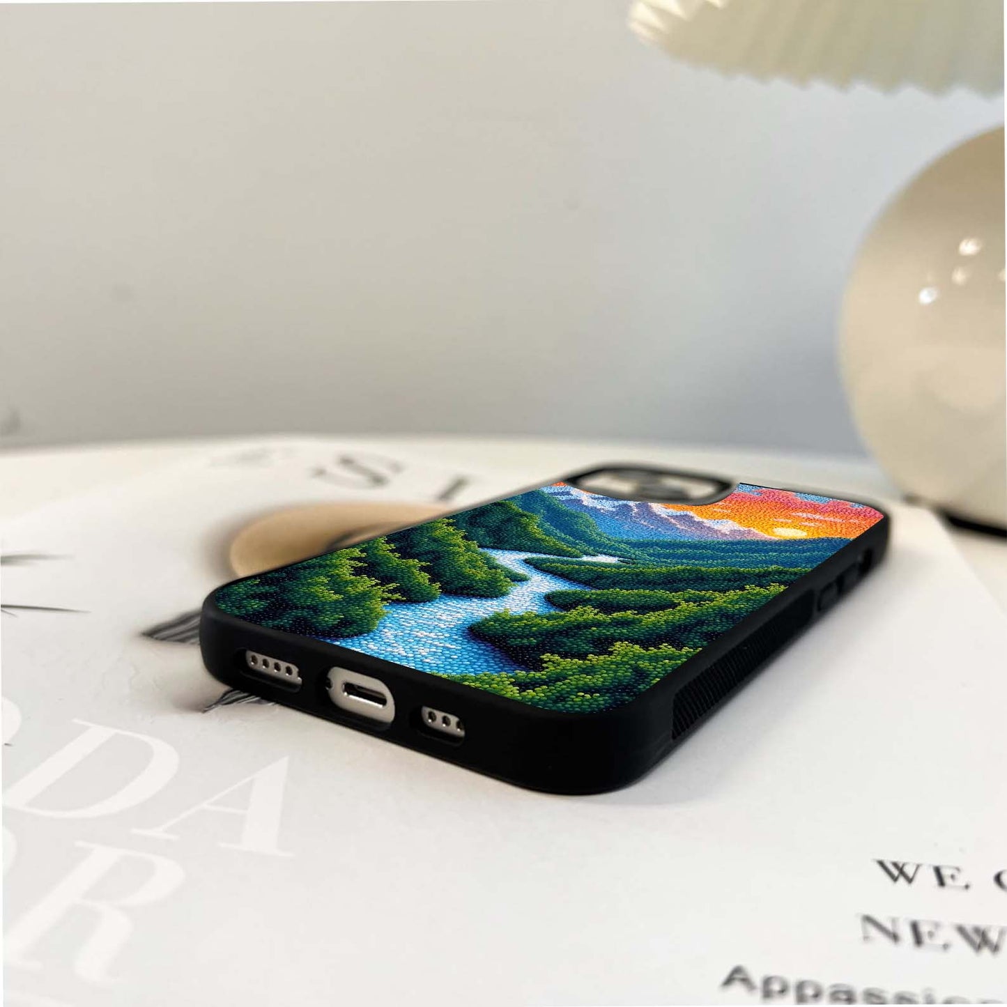 Beaded River Glow Glass Case