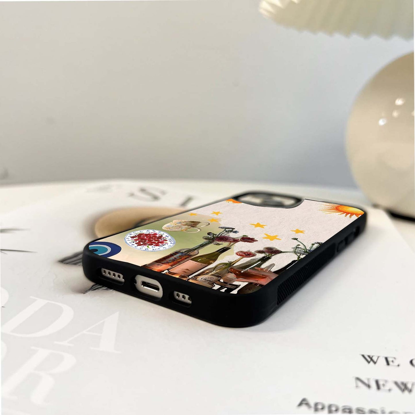 Having Break Design Glass Case