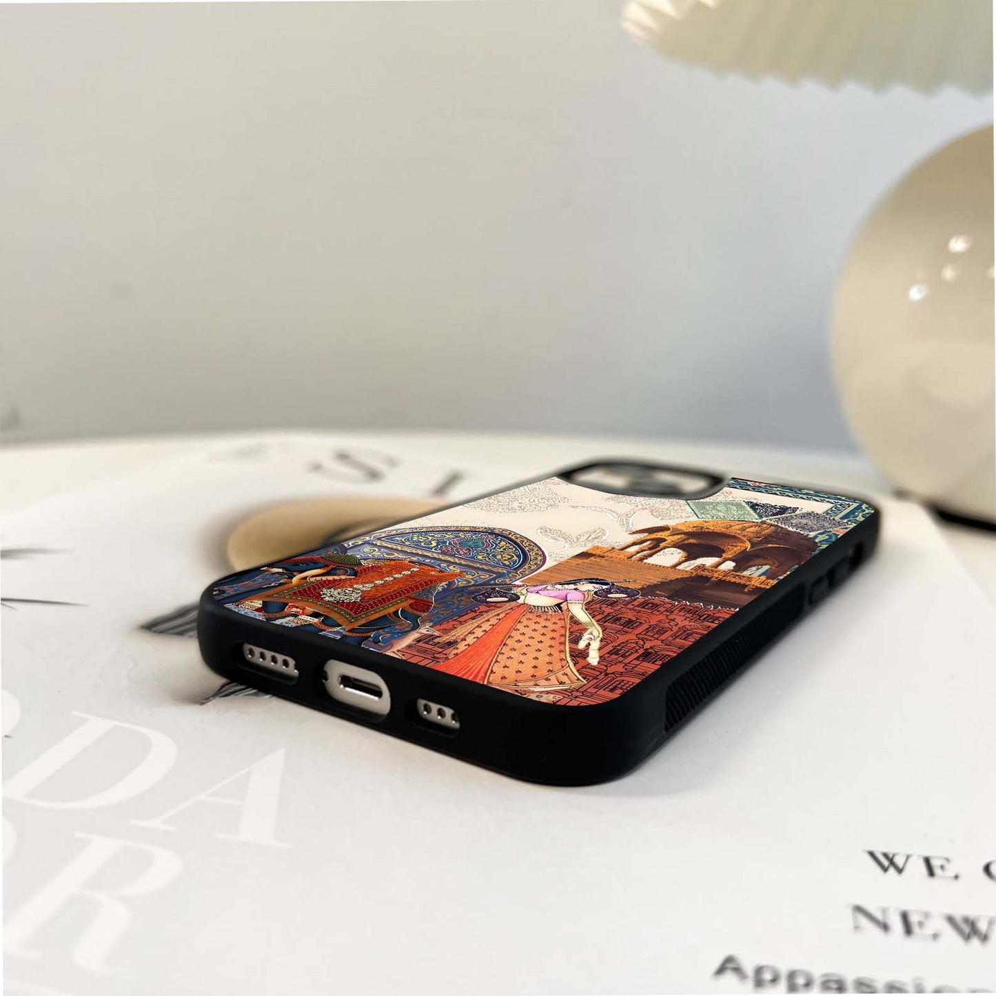 Royal India Collage Glass Case