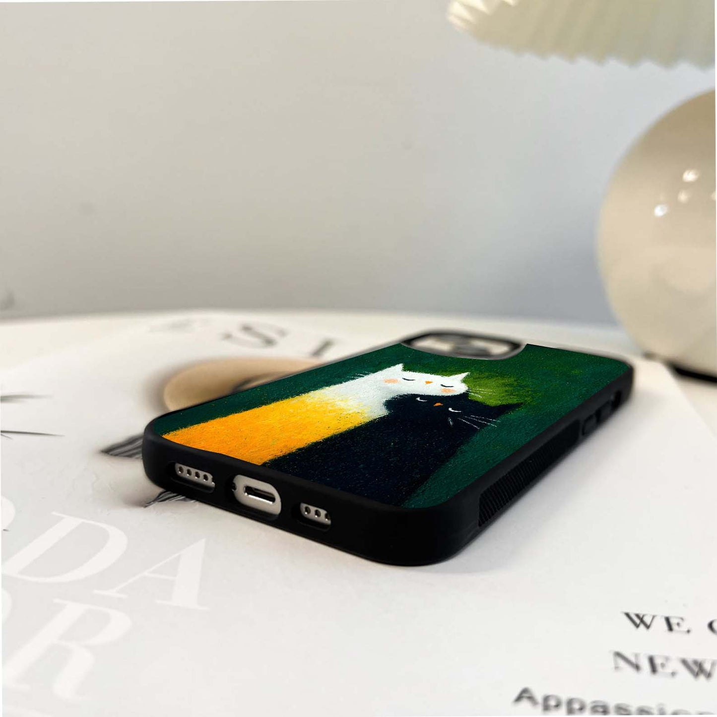 Warm Meow Hug Glass Case