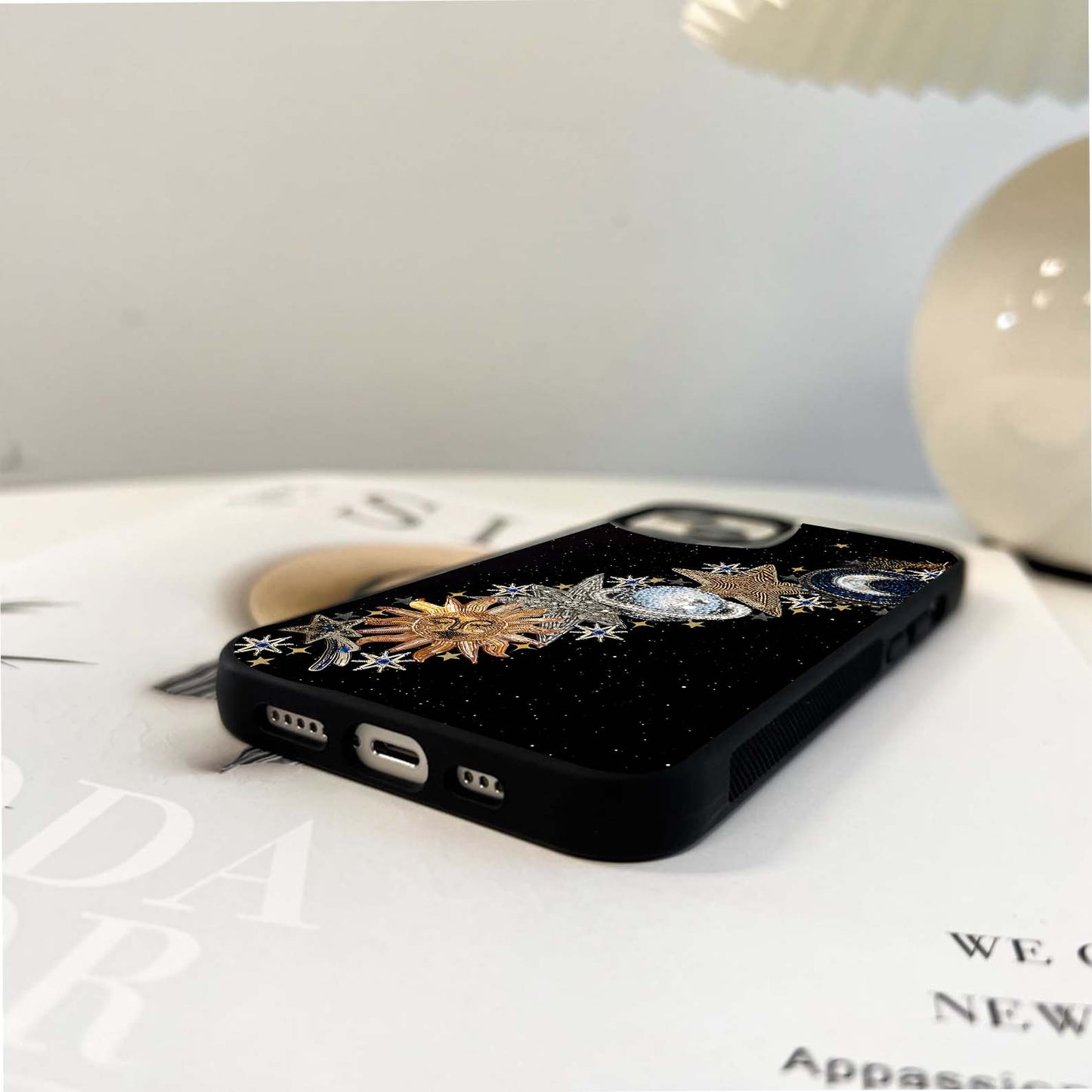 Pearls Universe Object Glass Case