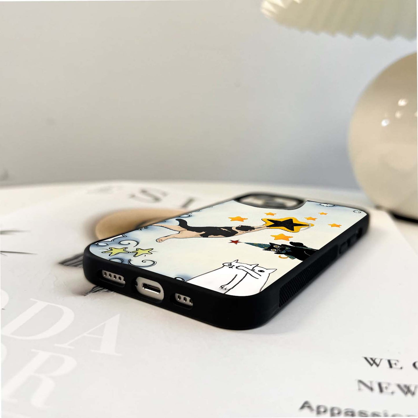 Three Lazy Cat Glass Case