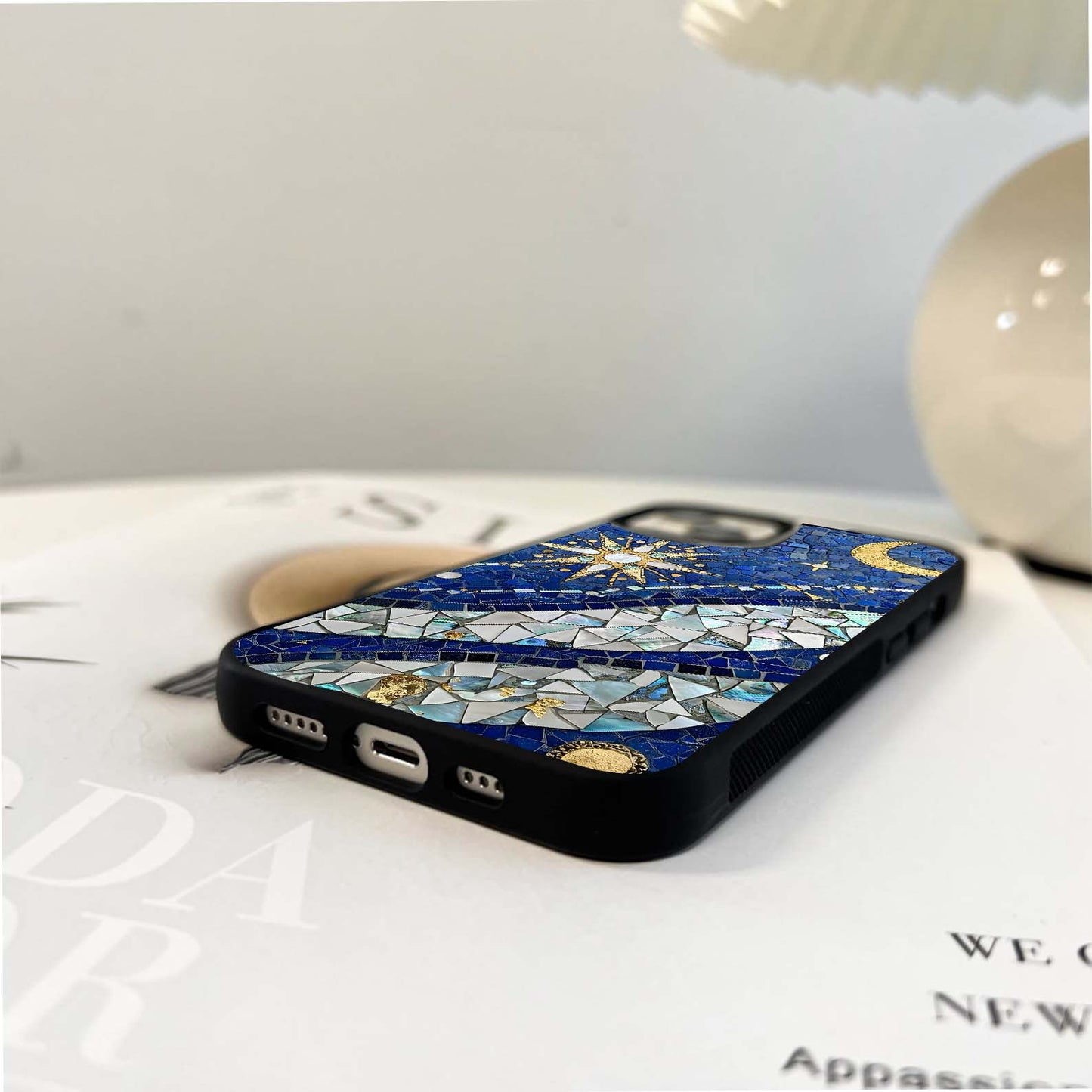 Serene Crane Flight Glass Case