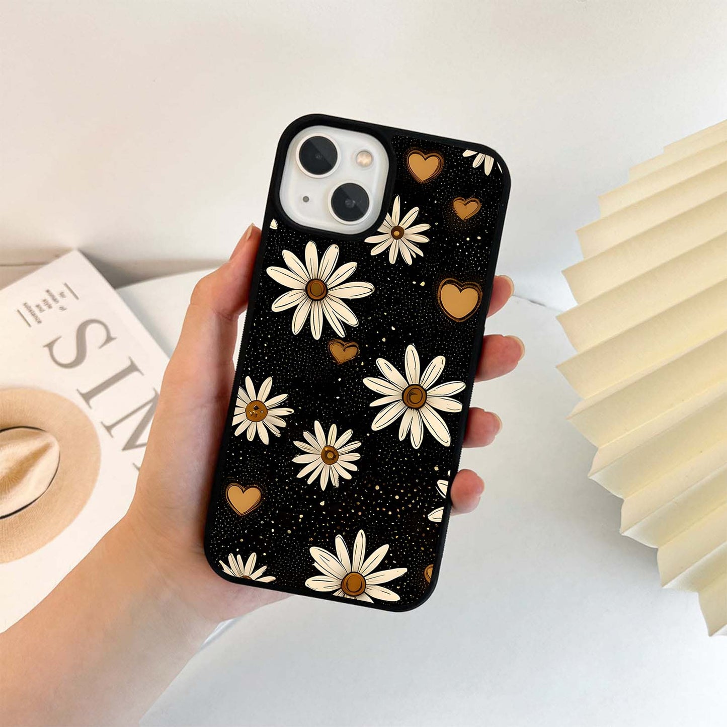 Midnight Daisy Glow Glass Case