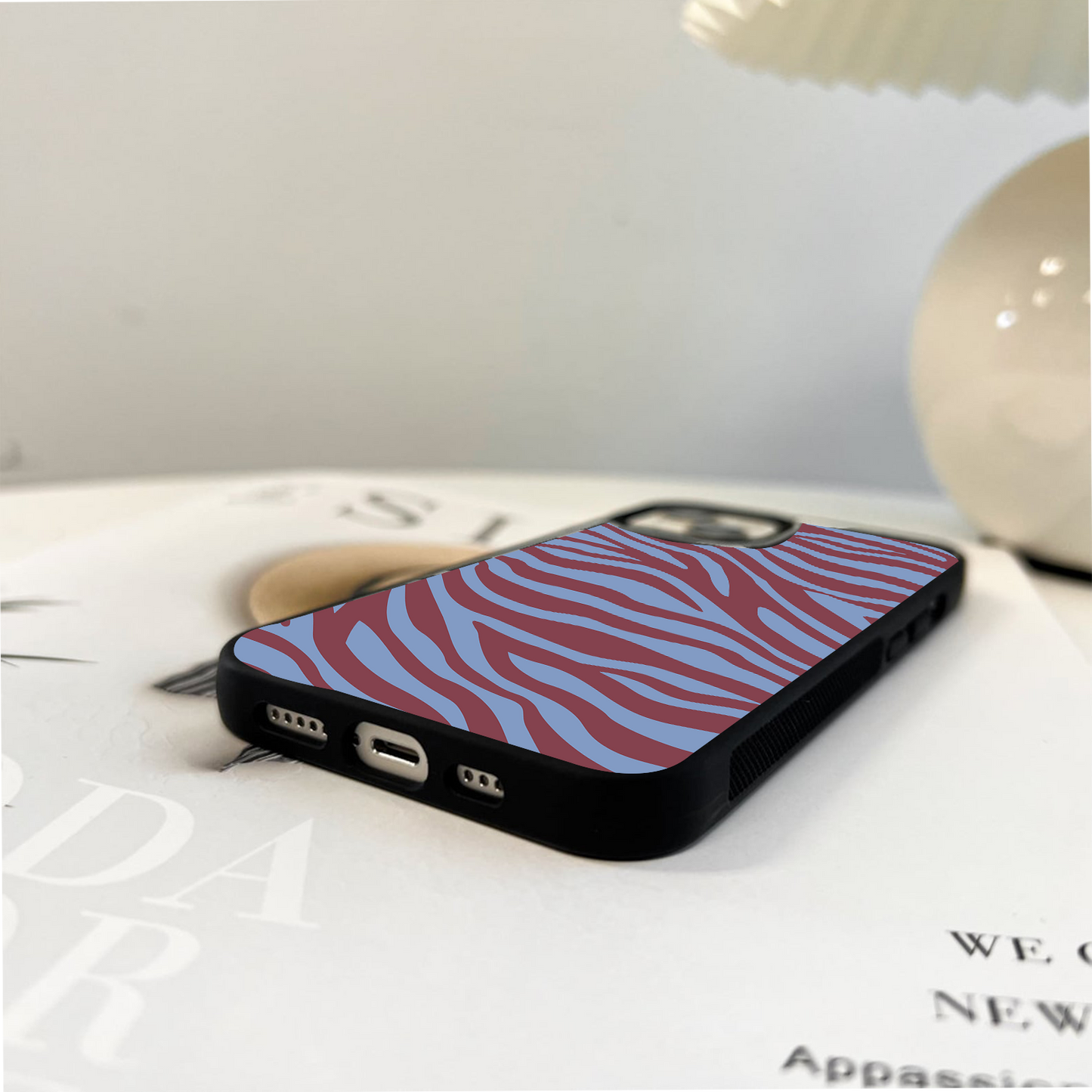 Dark Shade Zebra Pattern Glass Case