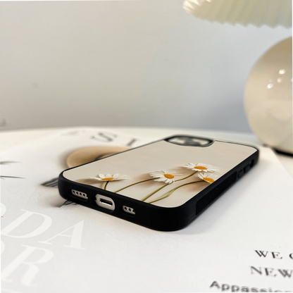Minimal Daisies Glass Case