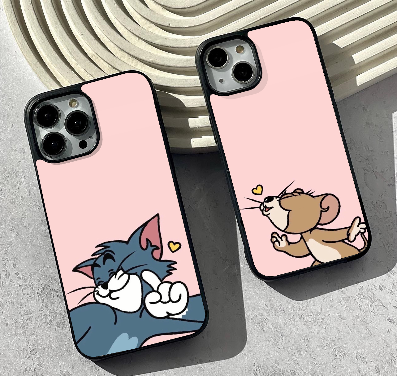 Cute Tom & jerry Couple Glass Case ( 2 FREE Keychains )