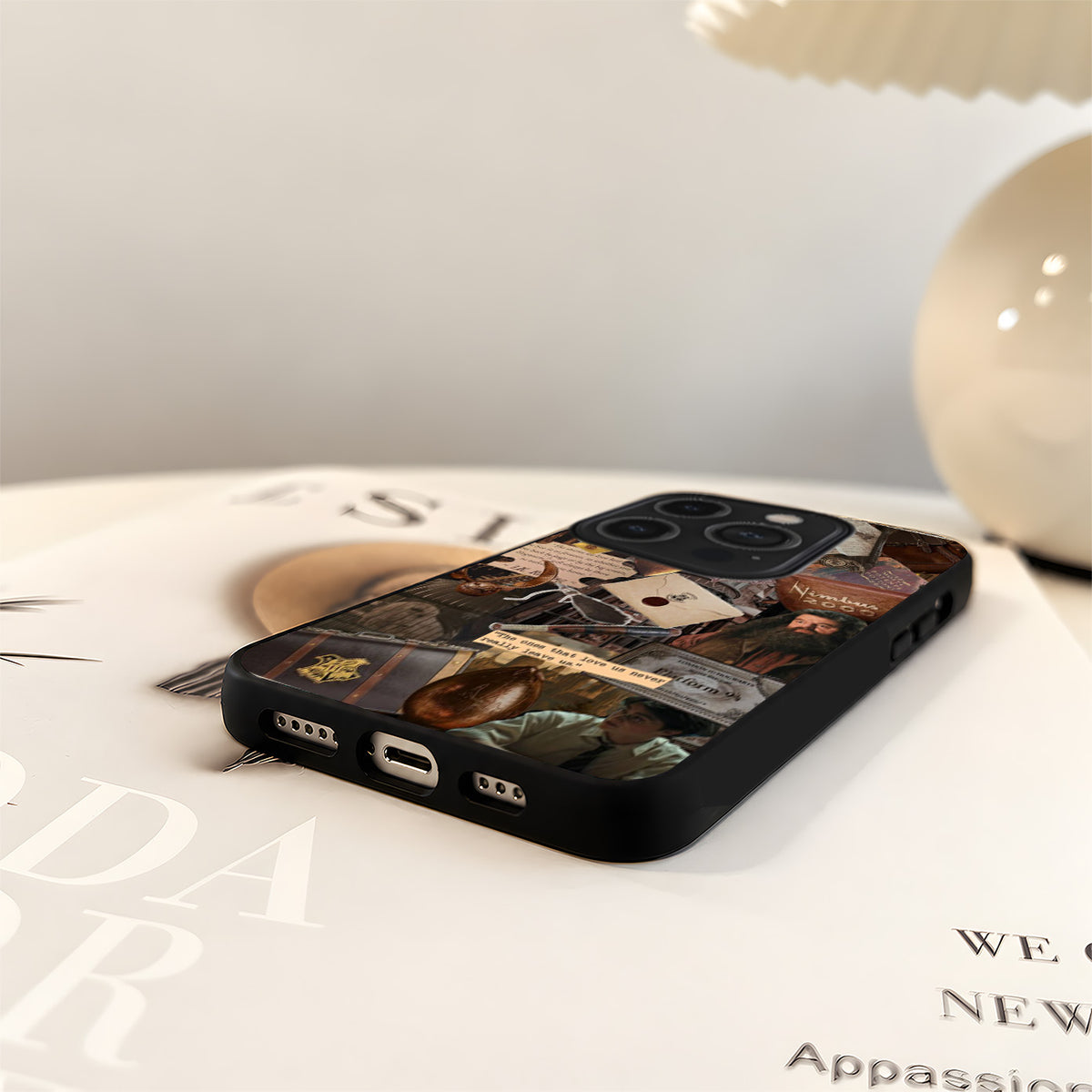 Harry Potter Magical Memories Glass Case