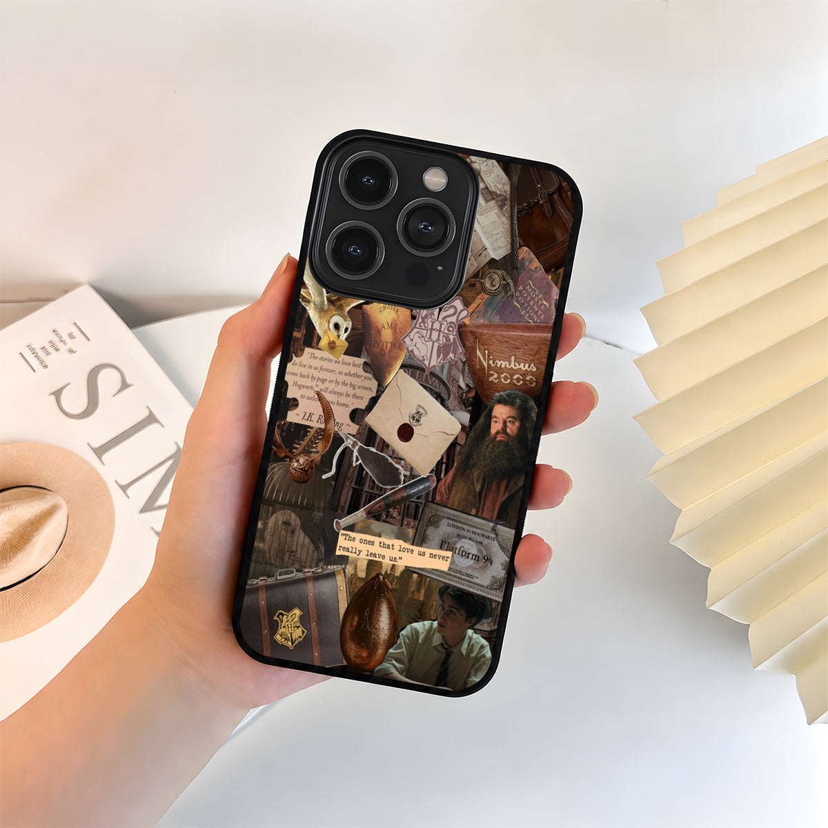 Harry Potter Magical Memories Glass Case