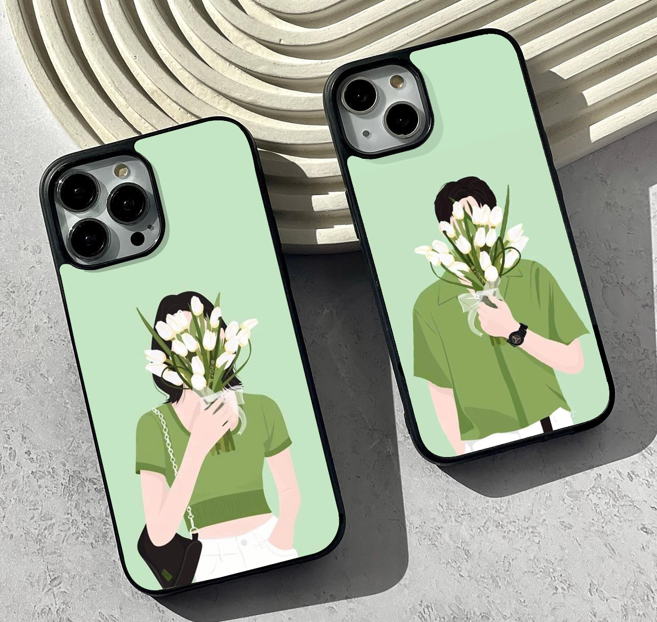 Green Couple with Flower  Glass Case ( 2 FREE Keychains )