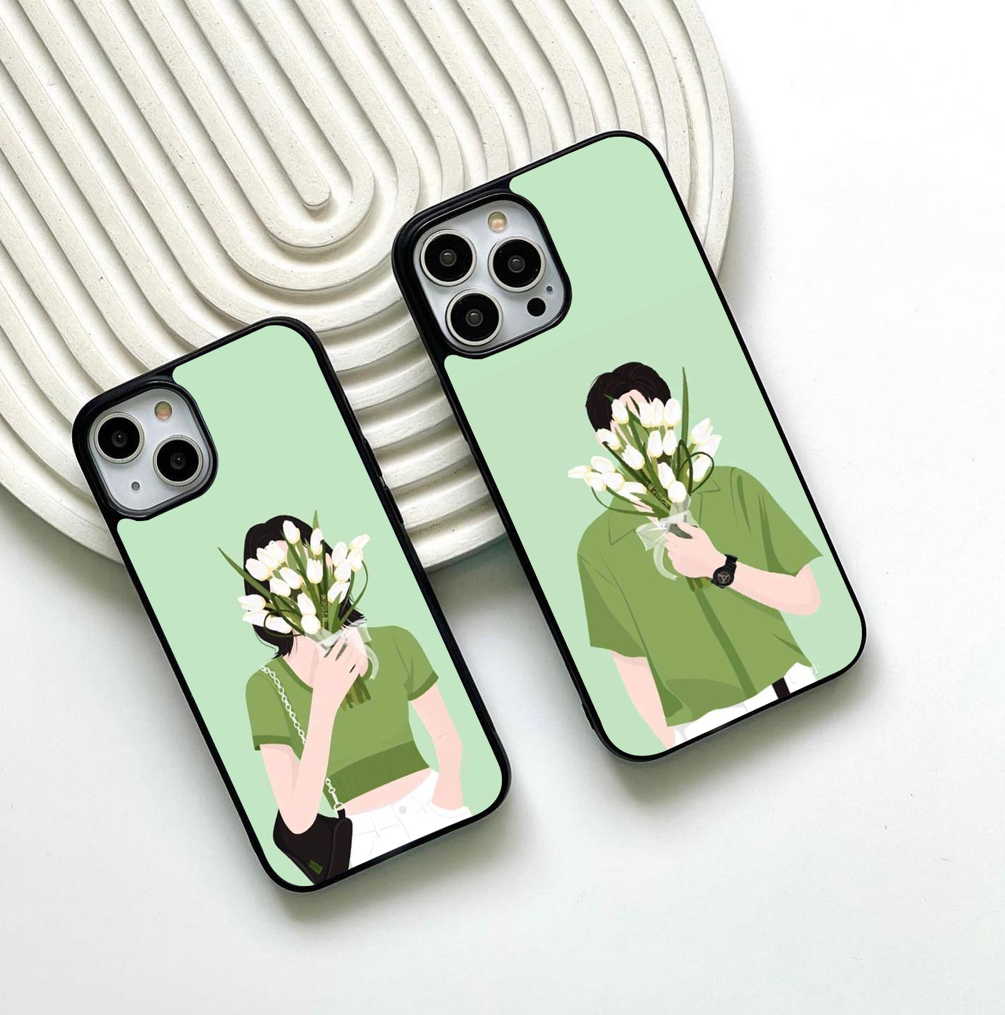 Green Couple with Flower  Glass Case ( 2 FREE Keychains )