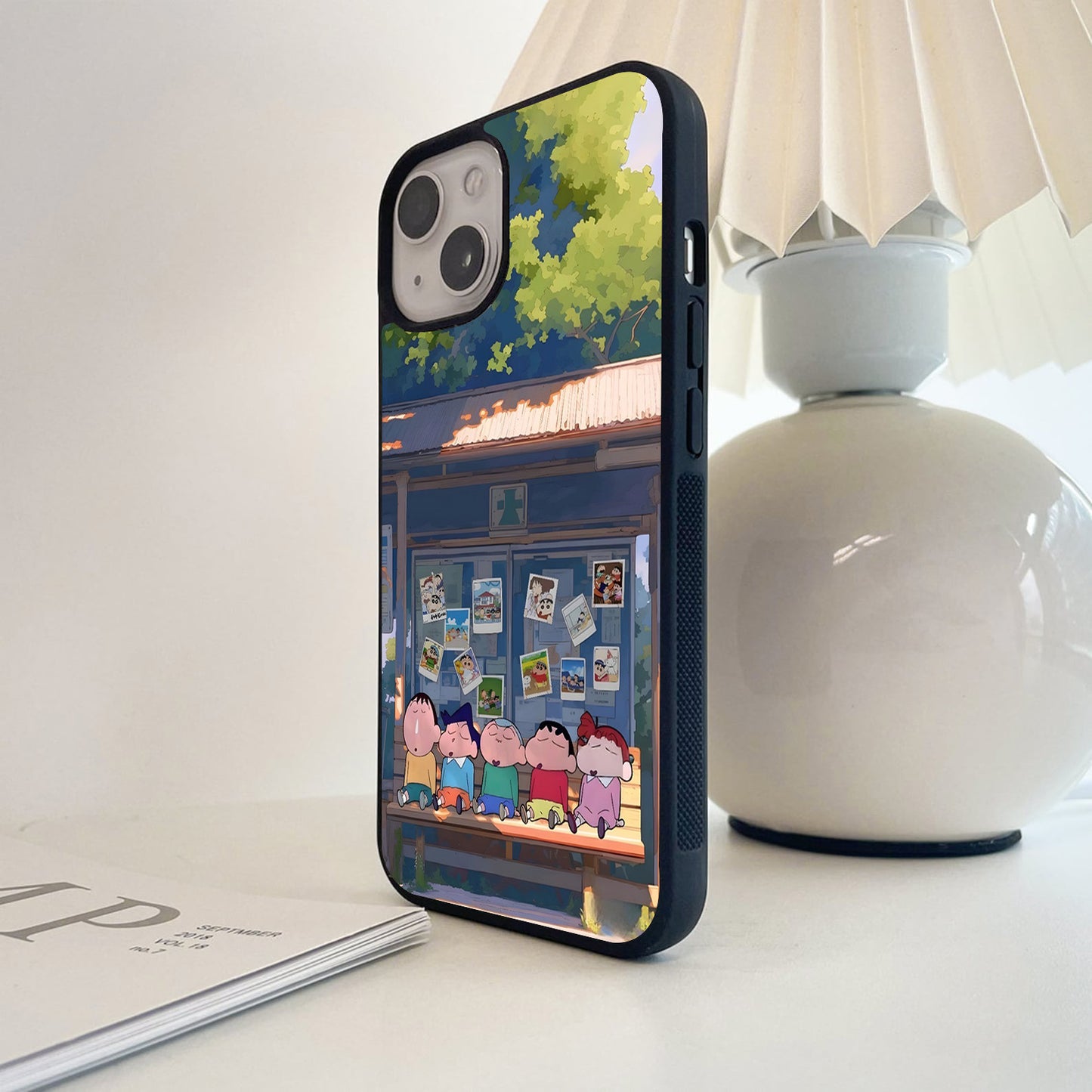 Shinchan Bus Stop Glass Case