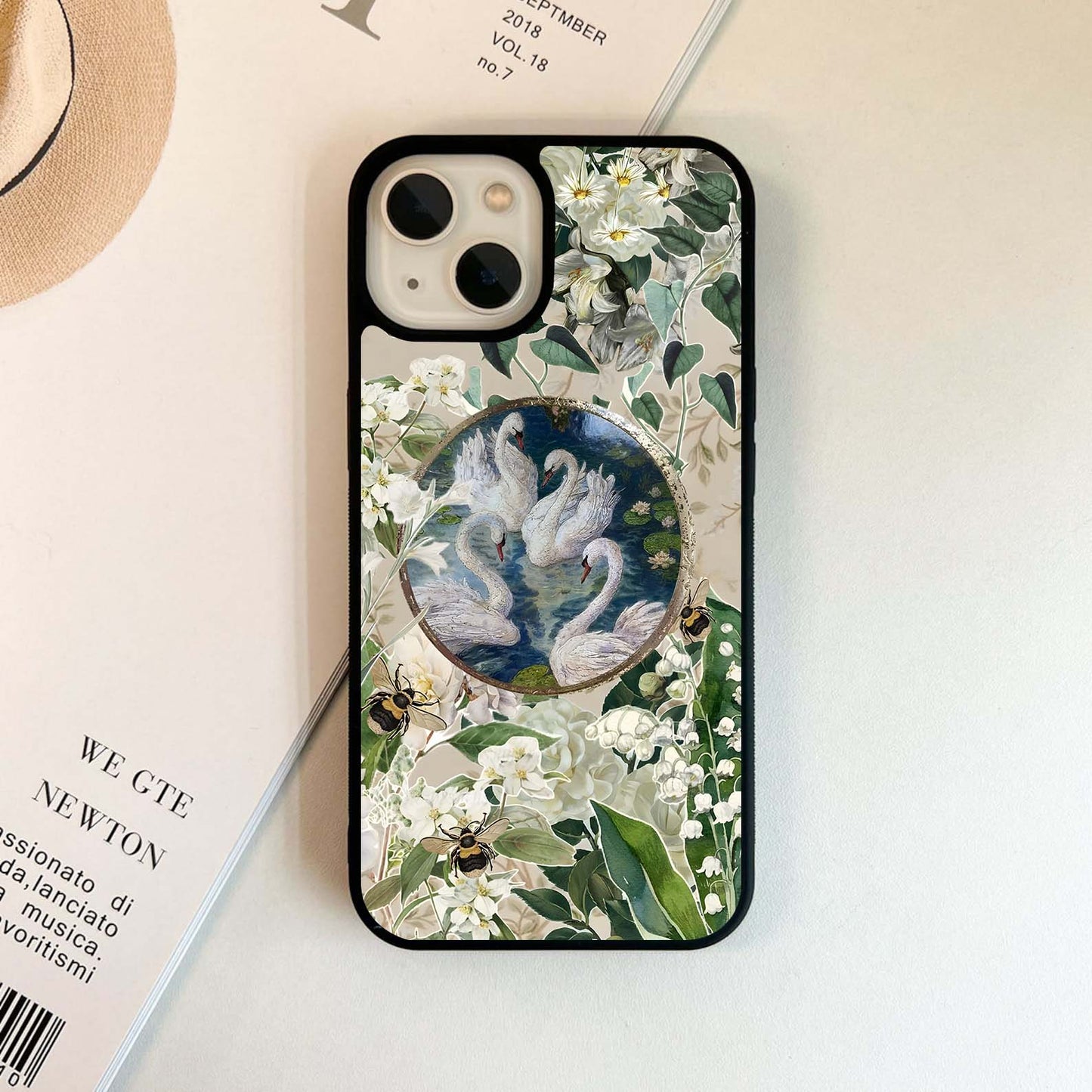 Swan Reverie Glass Case