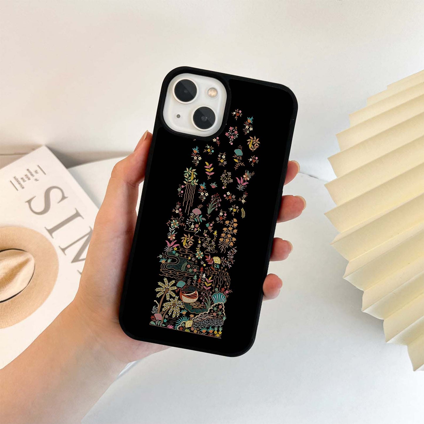 Enchanted Garden Voyage Glass Case