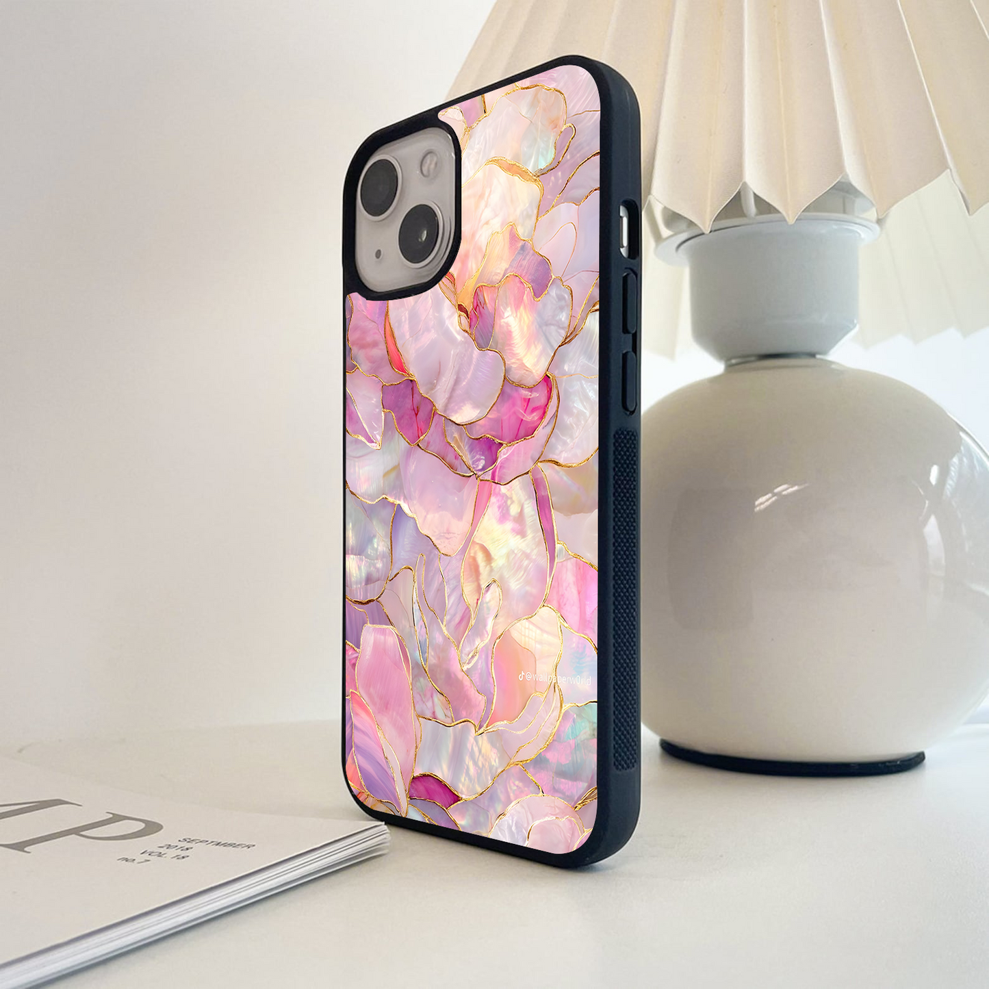 Pearl Petal Fantasy Glass Case