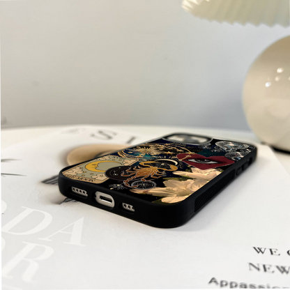 Royal Heritage India Glass Case