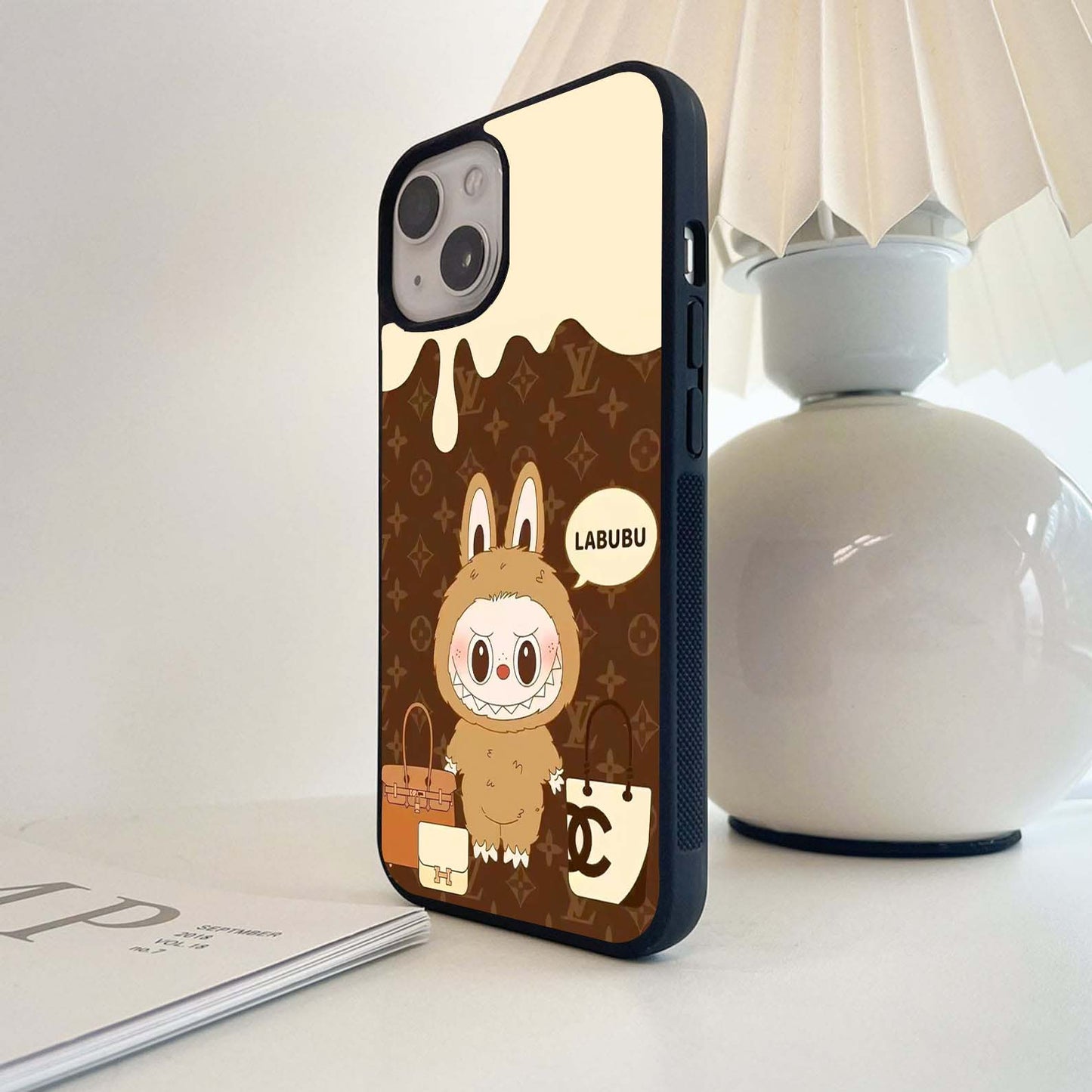 Shopping Labubu Glass Case