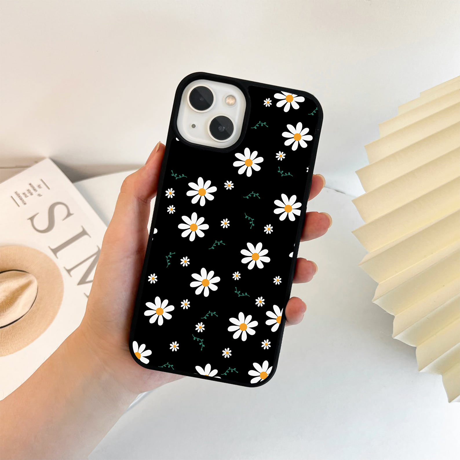 Daisy Flower Pattern Black Glass Case – Phone Villa