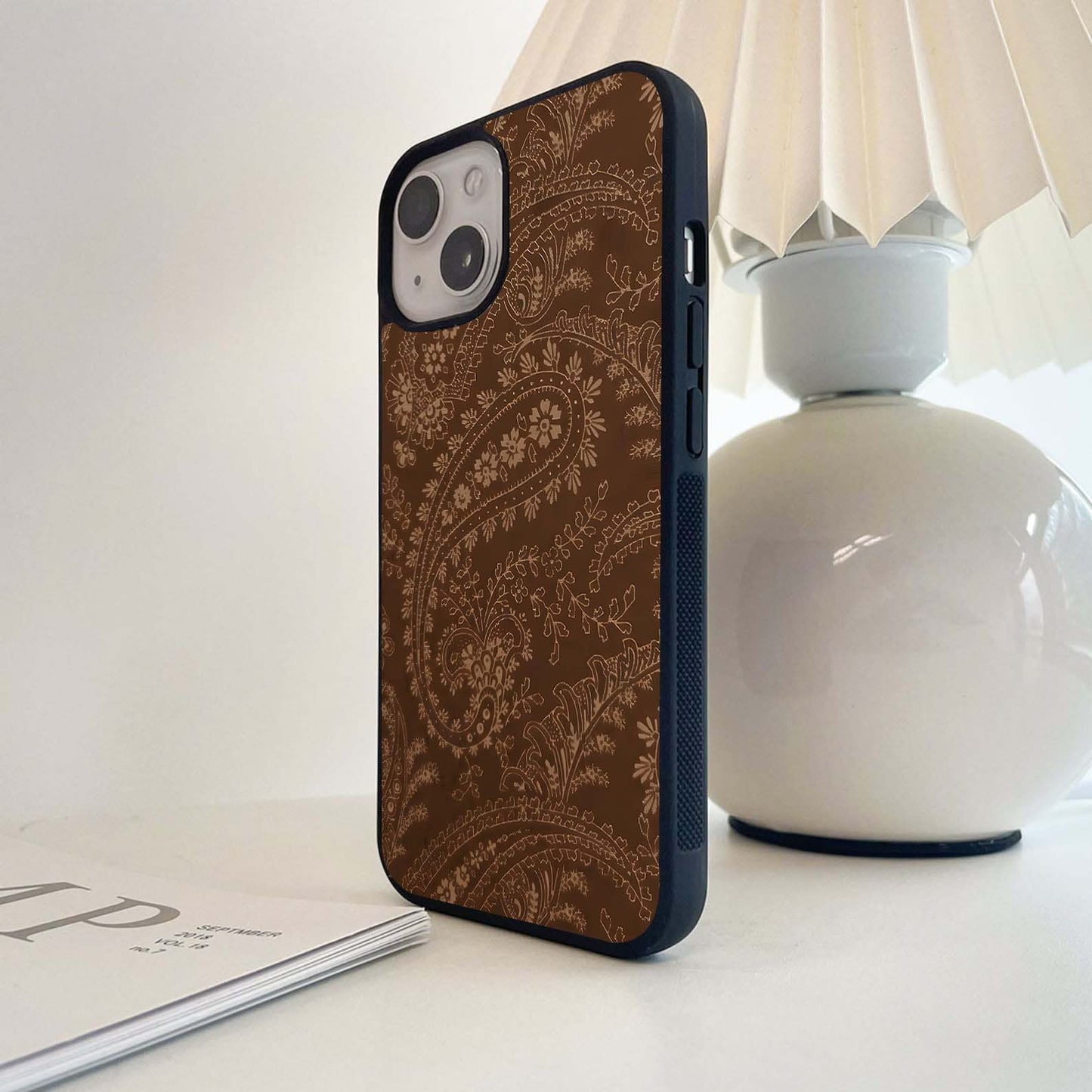 Classic Paisley Brown Glass Case