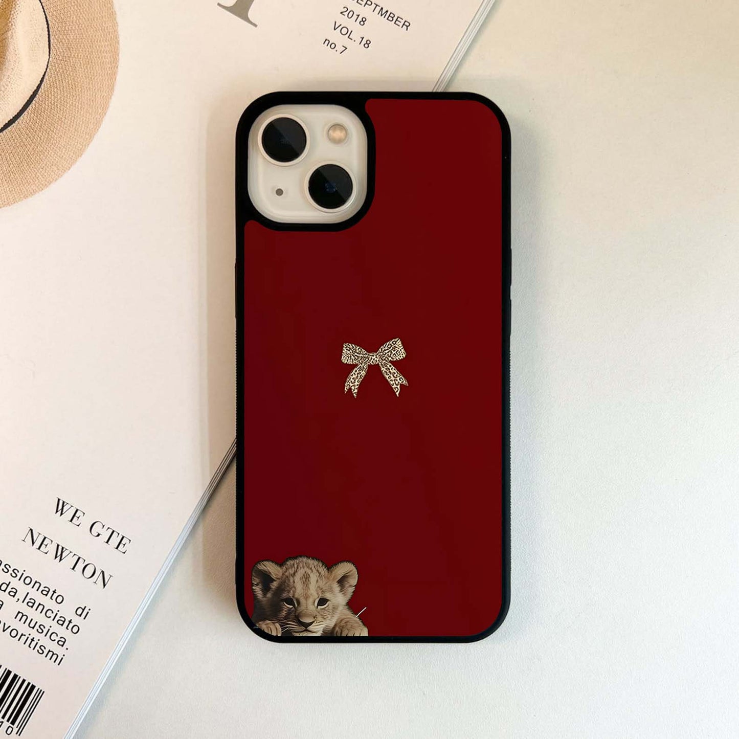 Velvet Cub Glass Case