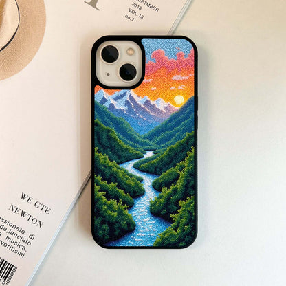 Beaded River Glow Glass Case