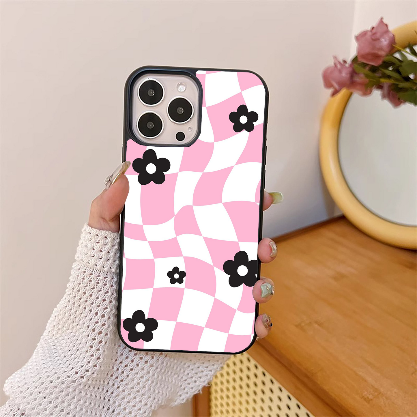 Checker With Flower Glass Case