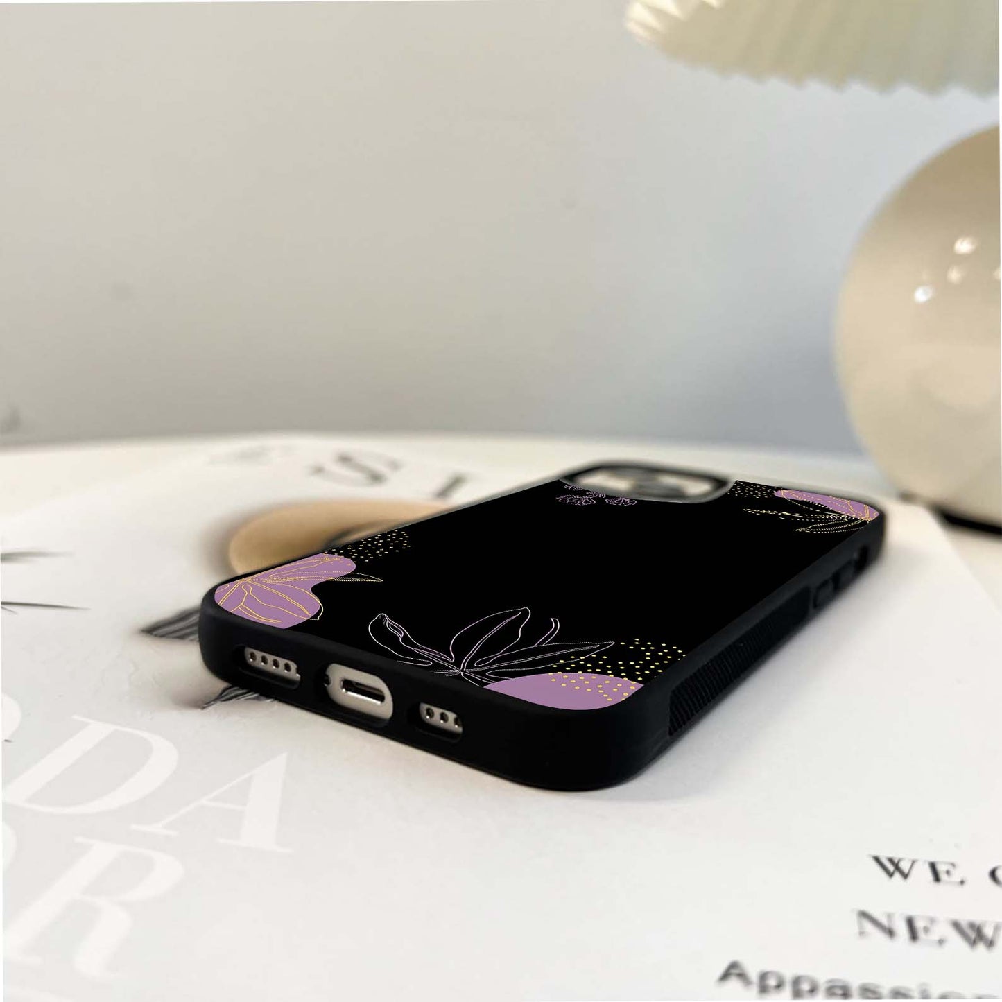 Elegant Line Floral Glass Case