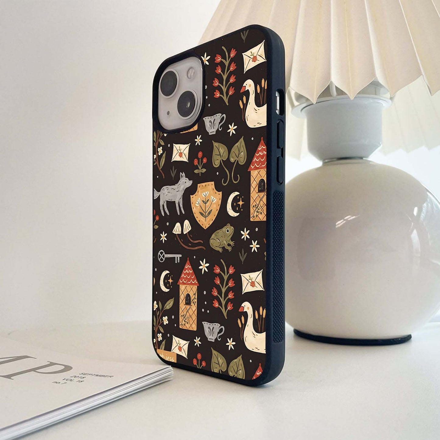 An Old Fairytale Pattern Glass Case