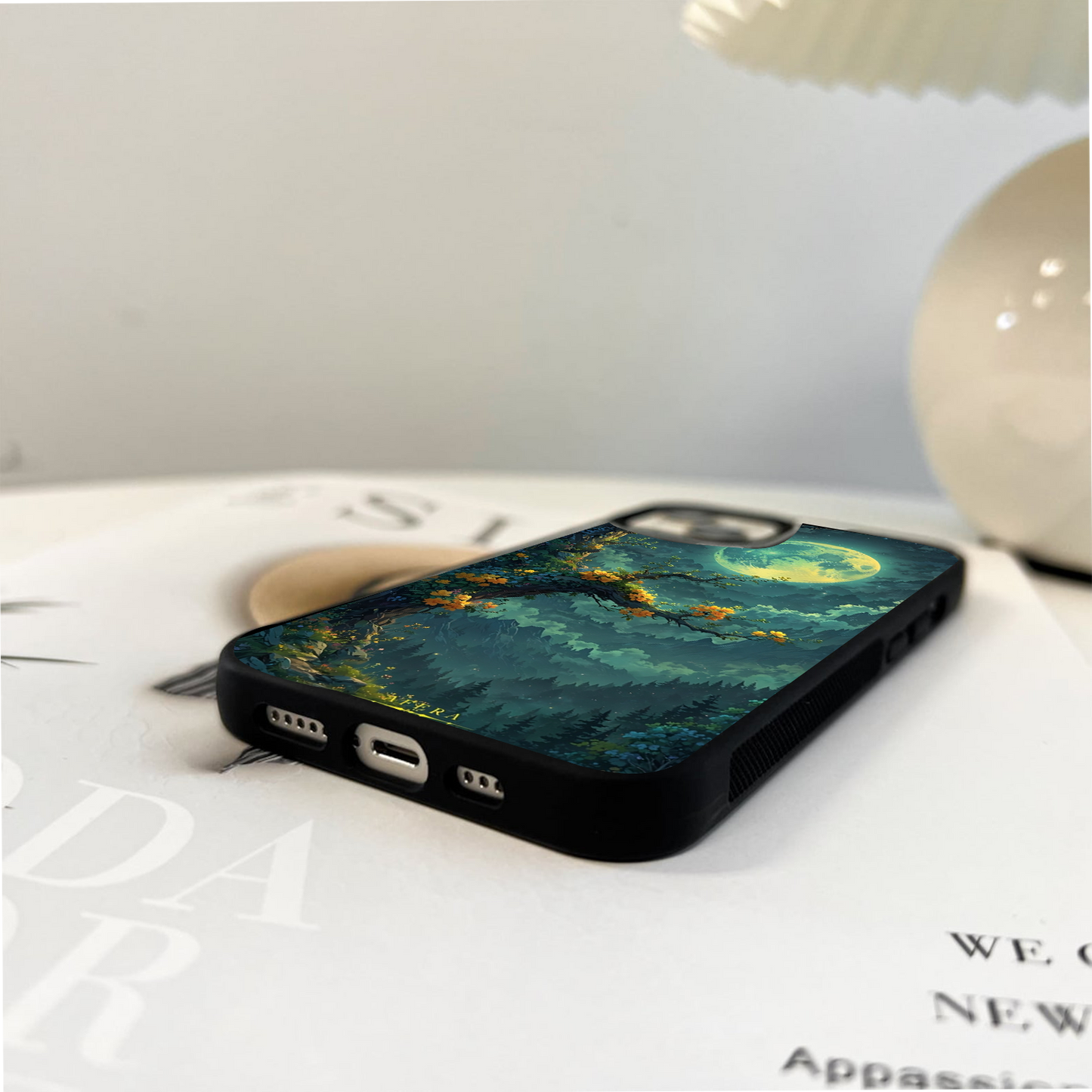 Mystic Moon Tree Glass Case