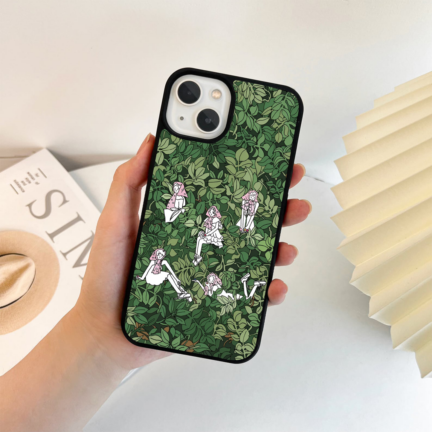 Hidden Leaf Girls Glass Case