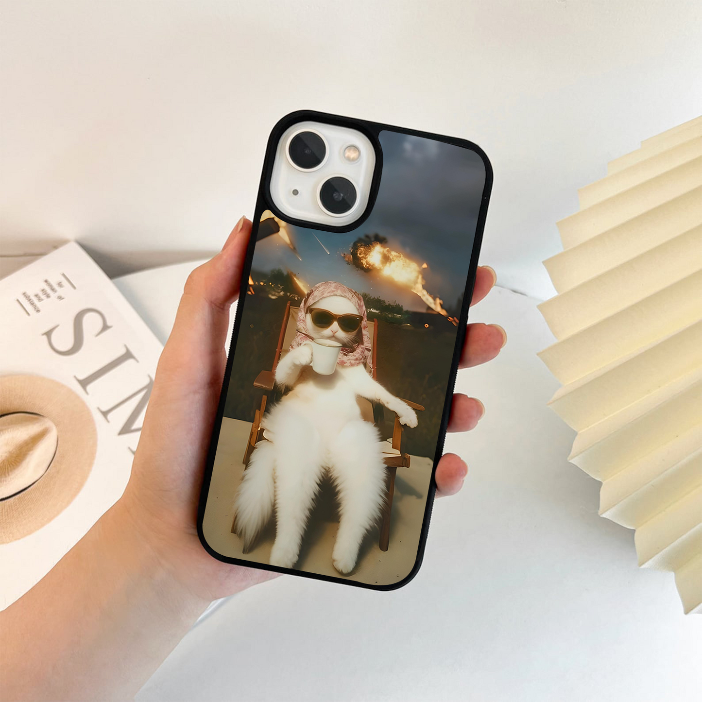 Chill War Cat Glass Case