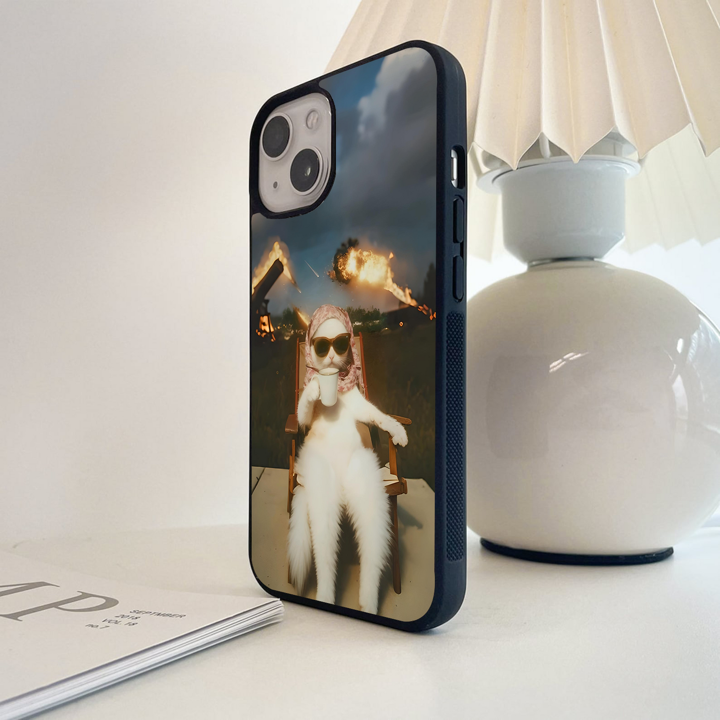 Chill War Cat Glass Case