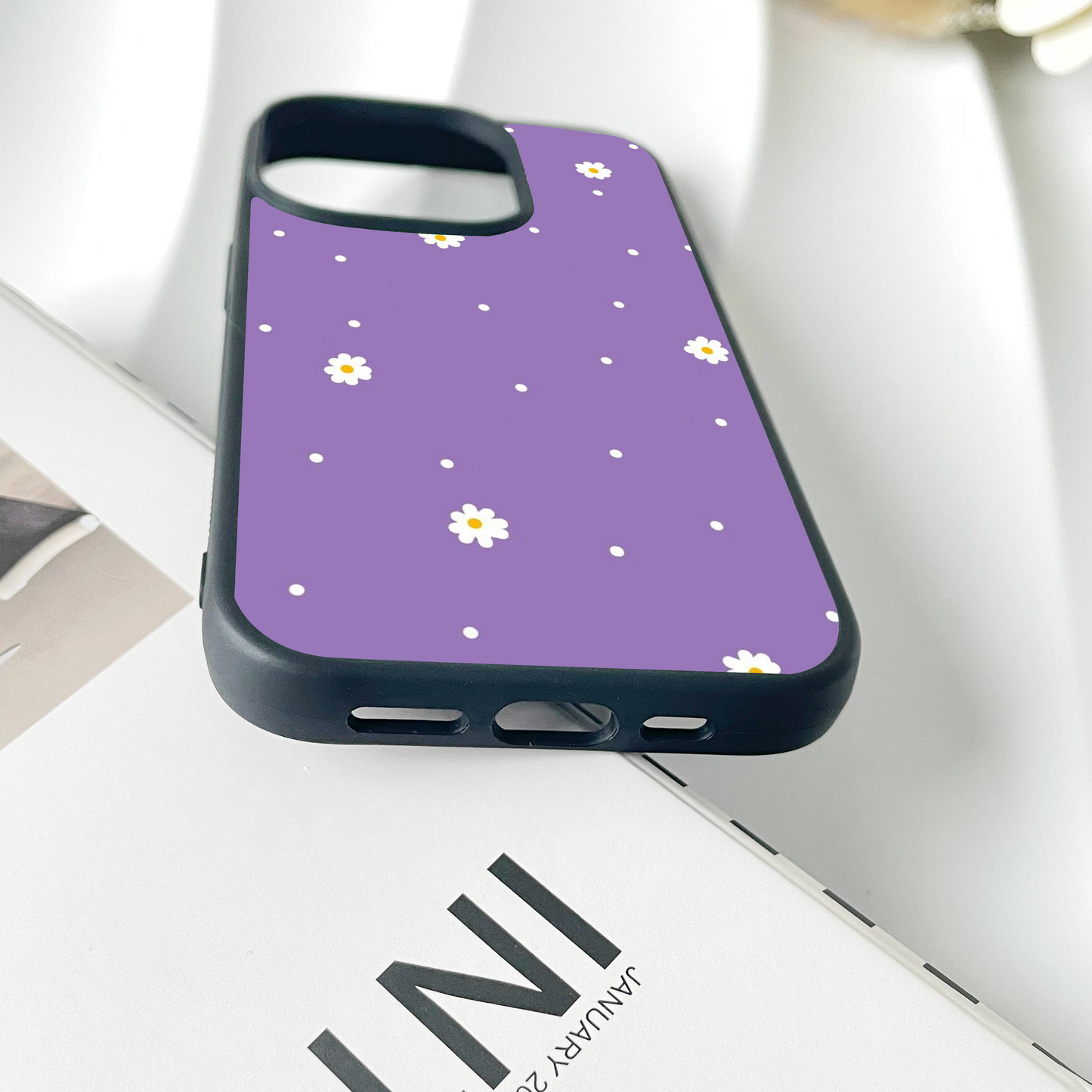 Lavender with White Minimalistic Flower Glass Case