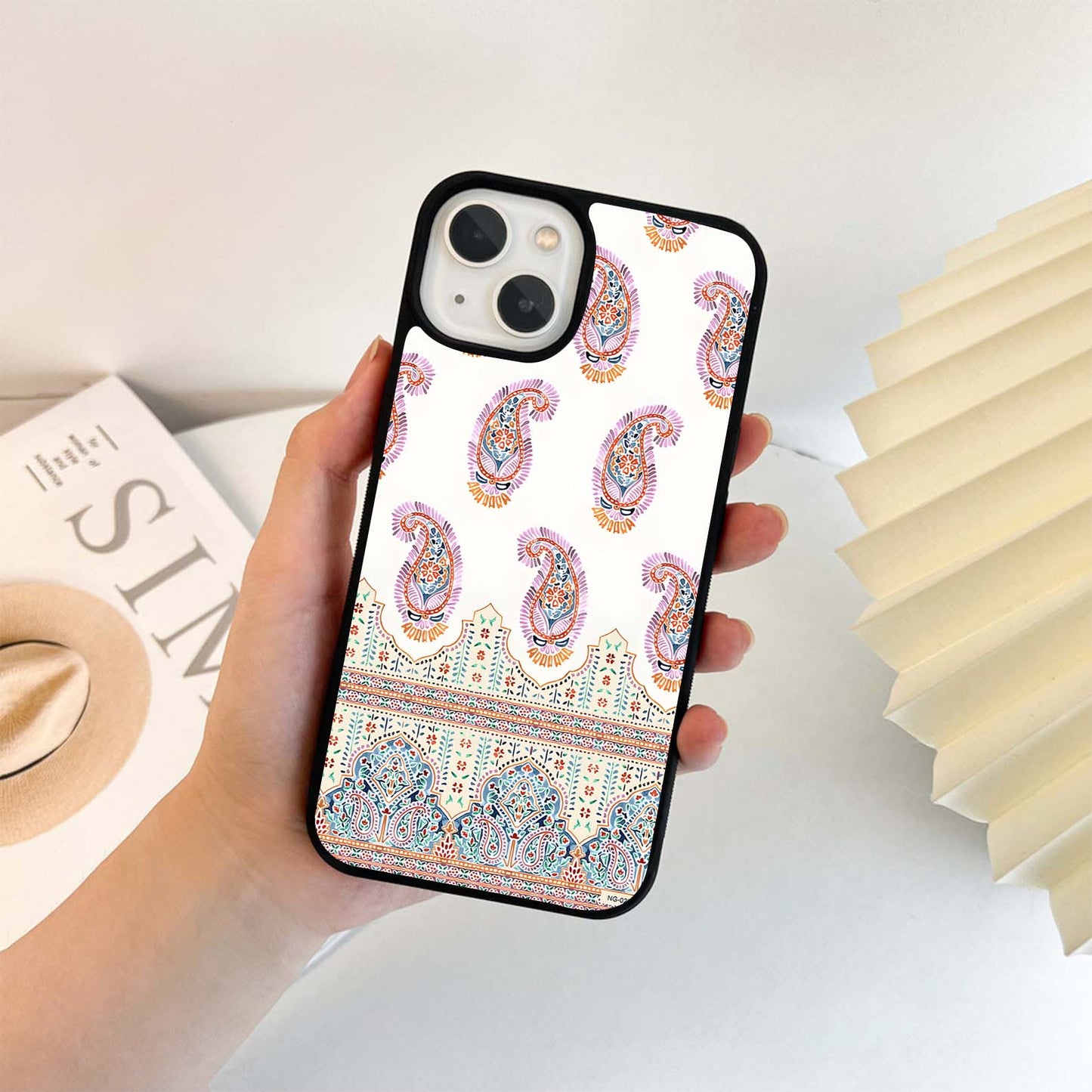 Paisley Palace Charm Glass Case