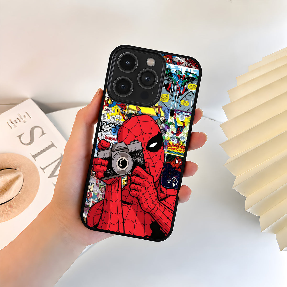 Spider Comic Chaos Glass Case