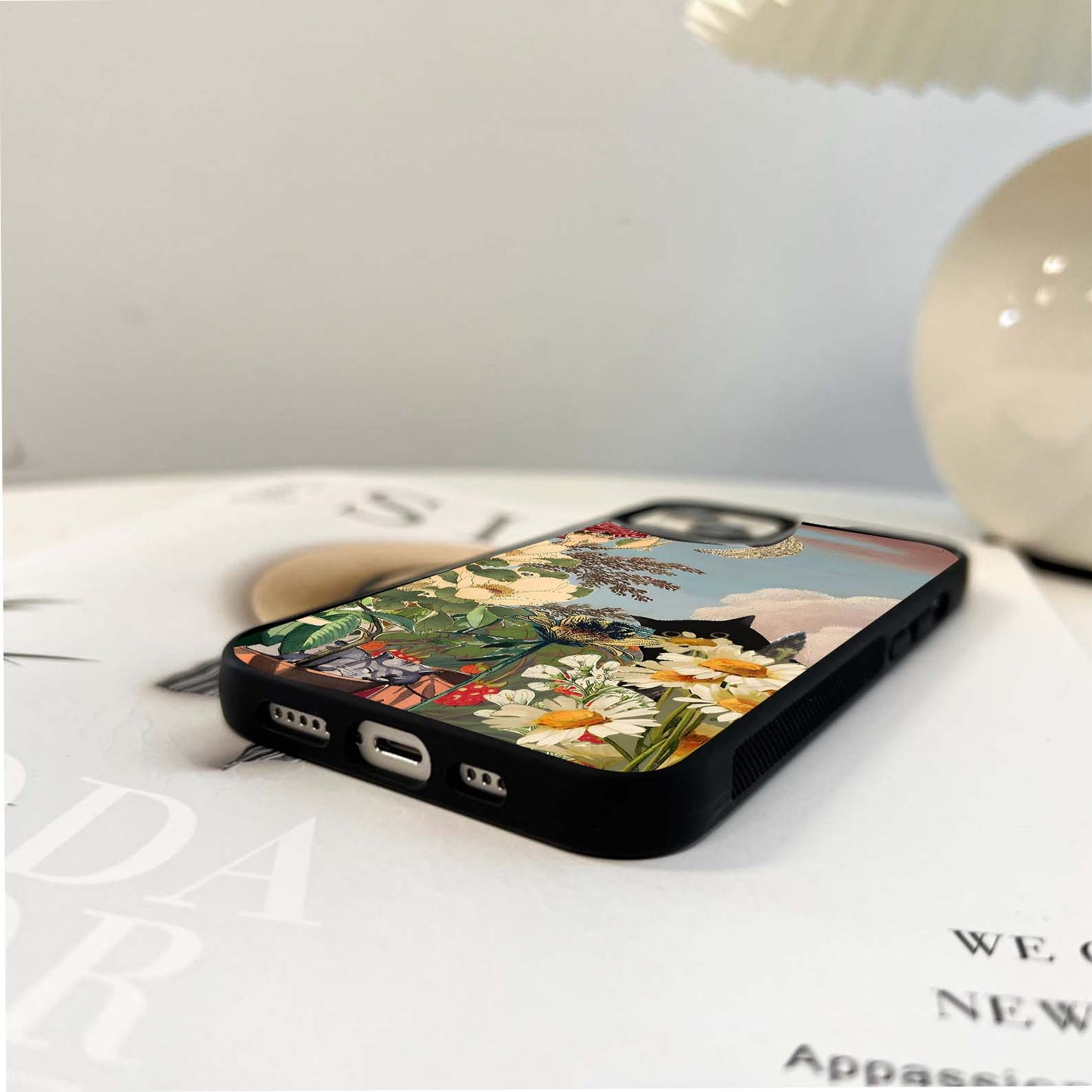 Hidden Cat with florals Glass Case