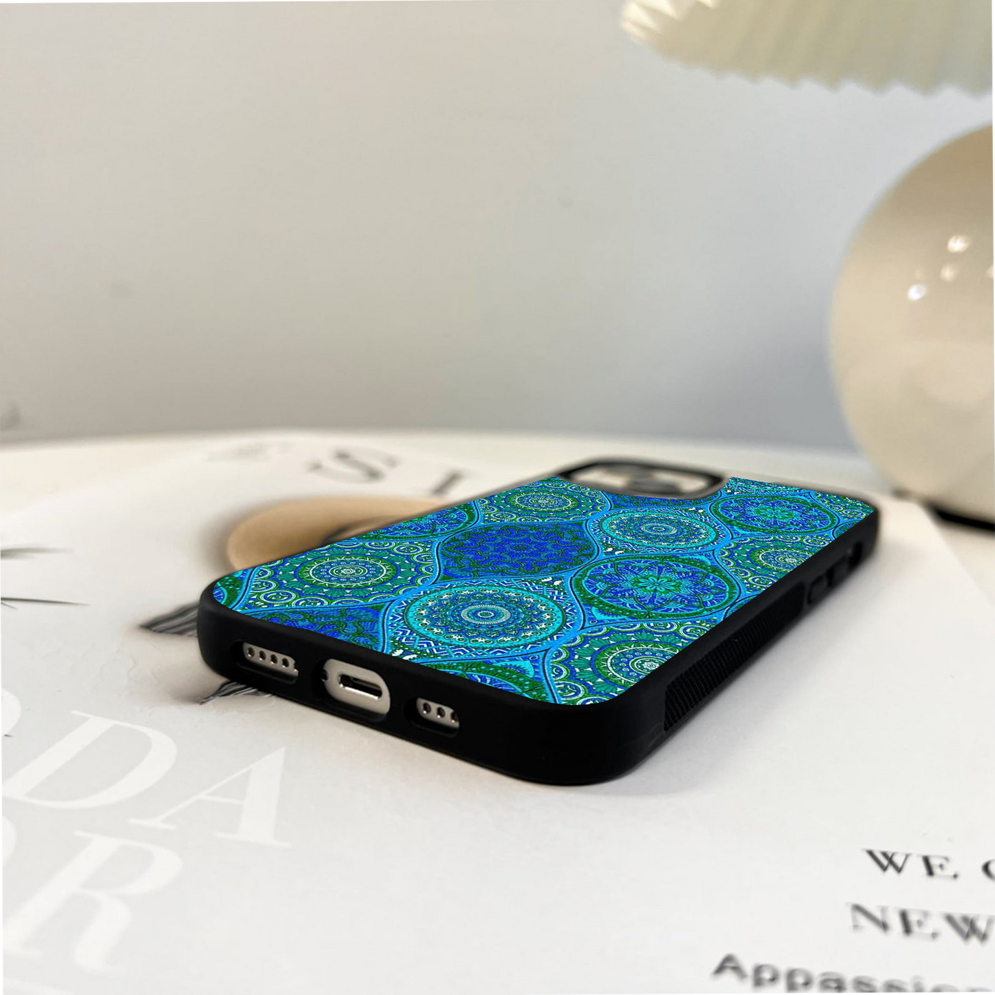 Green and Blue Mandala Pattern Glass Case