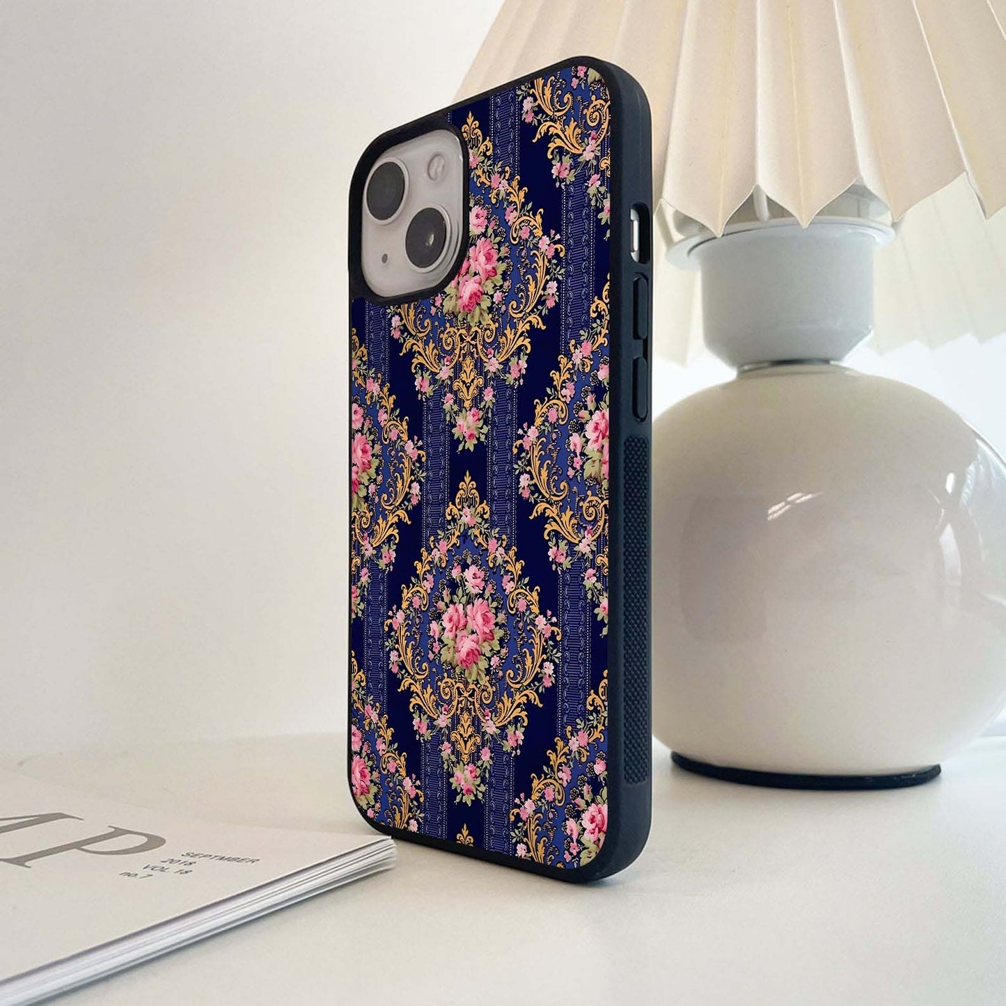 Royal Rose Medley Glass Case