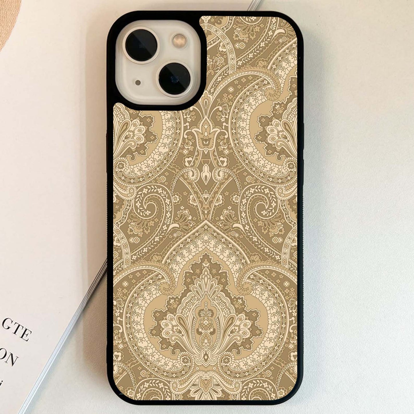 Ivory Paisley Grace Glass Case