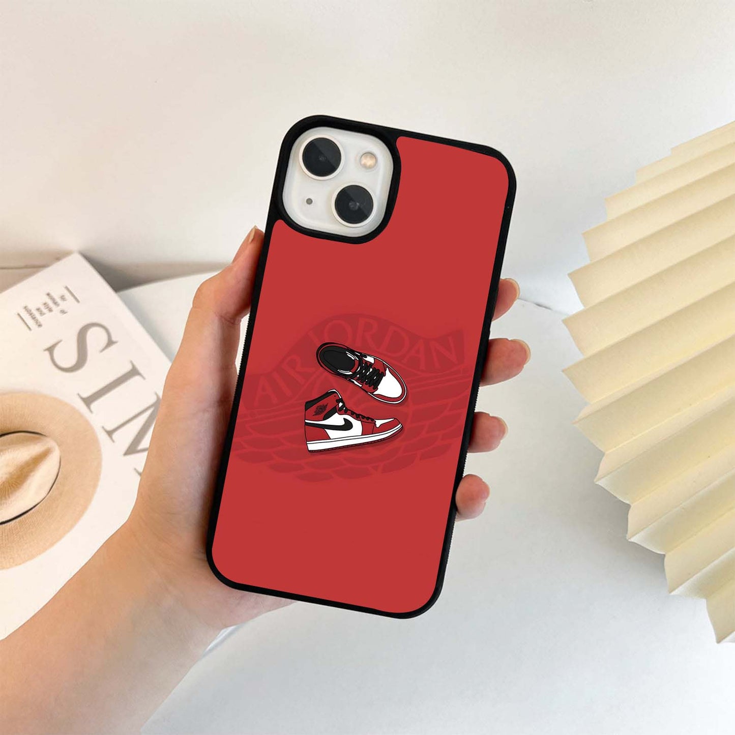 Classic Sneaker Float Glass Case