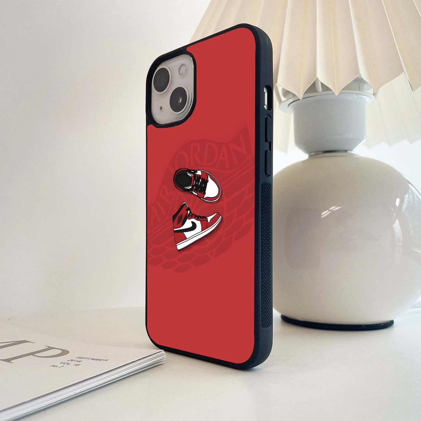 Classic Sneaker Float Glass Case
