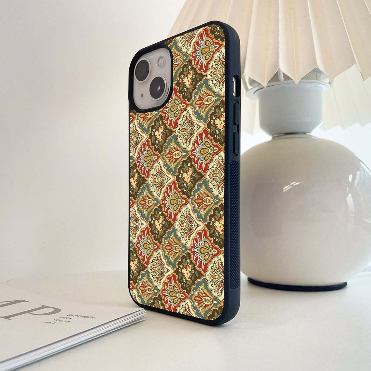 Royal Paisley Bloom Glass Case